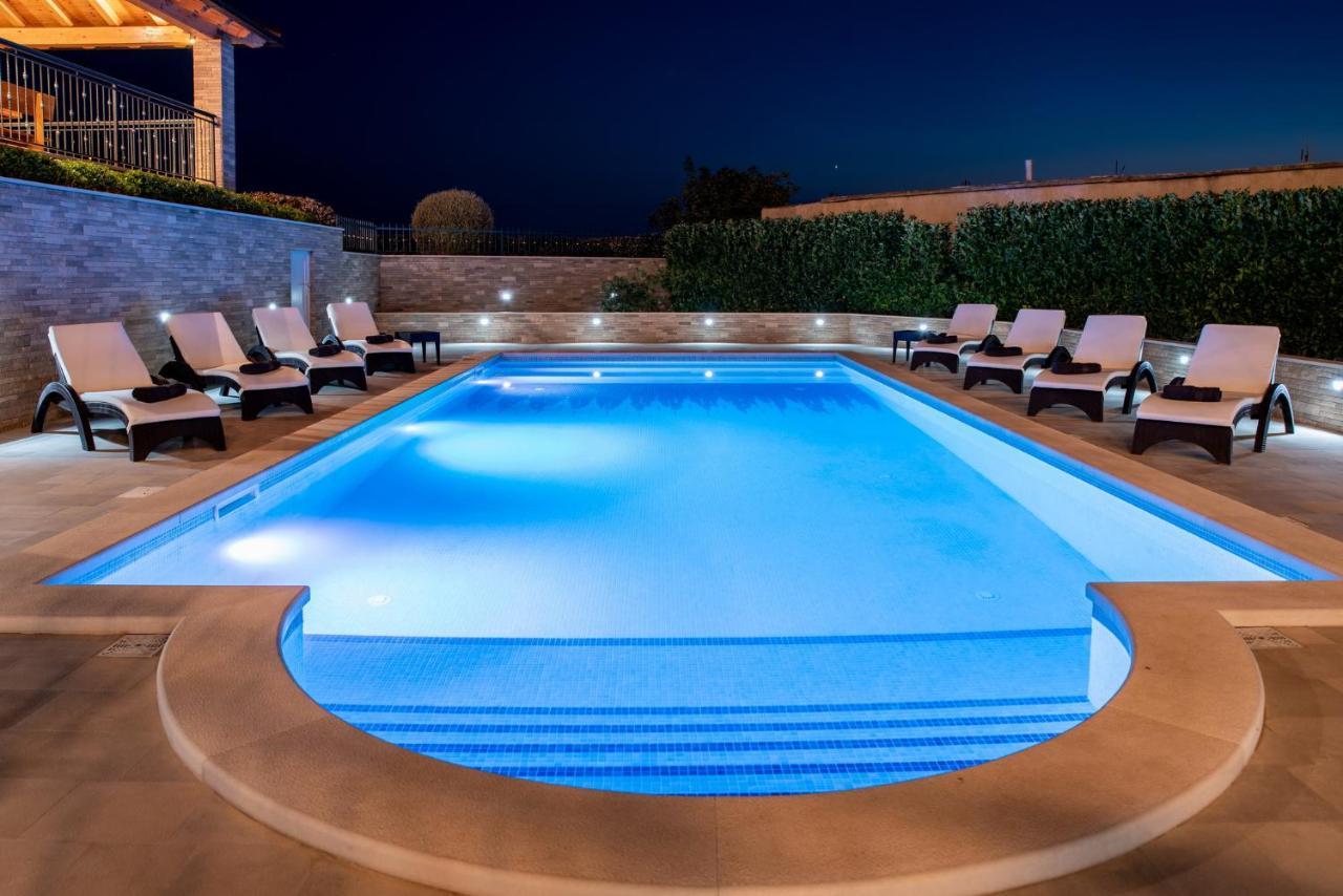Apartments Sutalo تْسافتات المظهر الخارجي الصورة